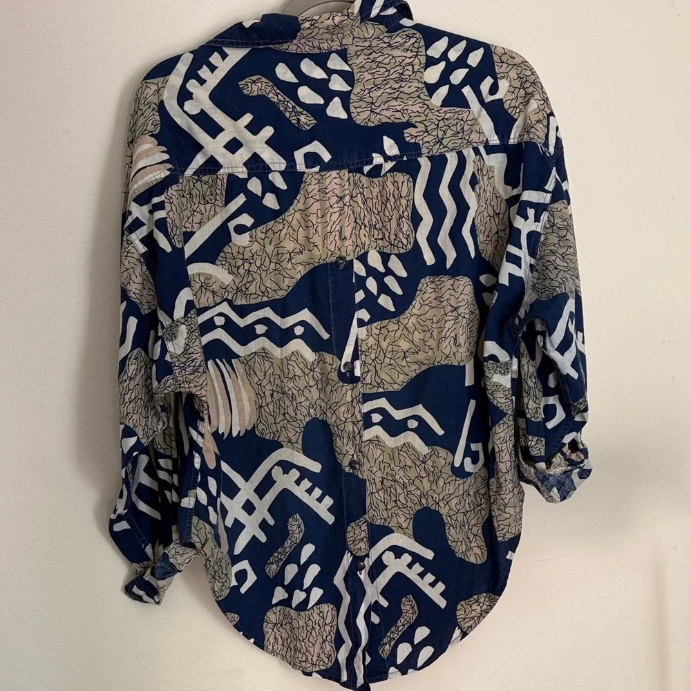 Abstract Button Up - Picture 3 of 3